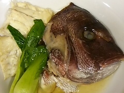 鯛の頭とチンゲン菜のオイスター煮